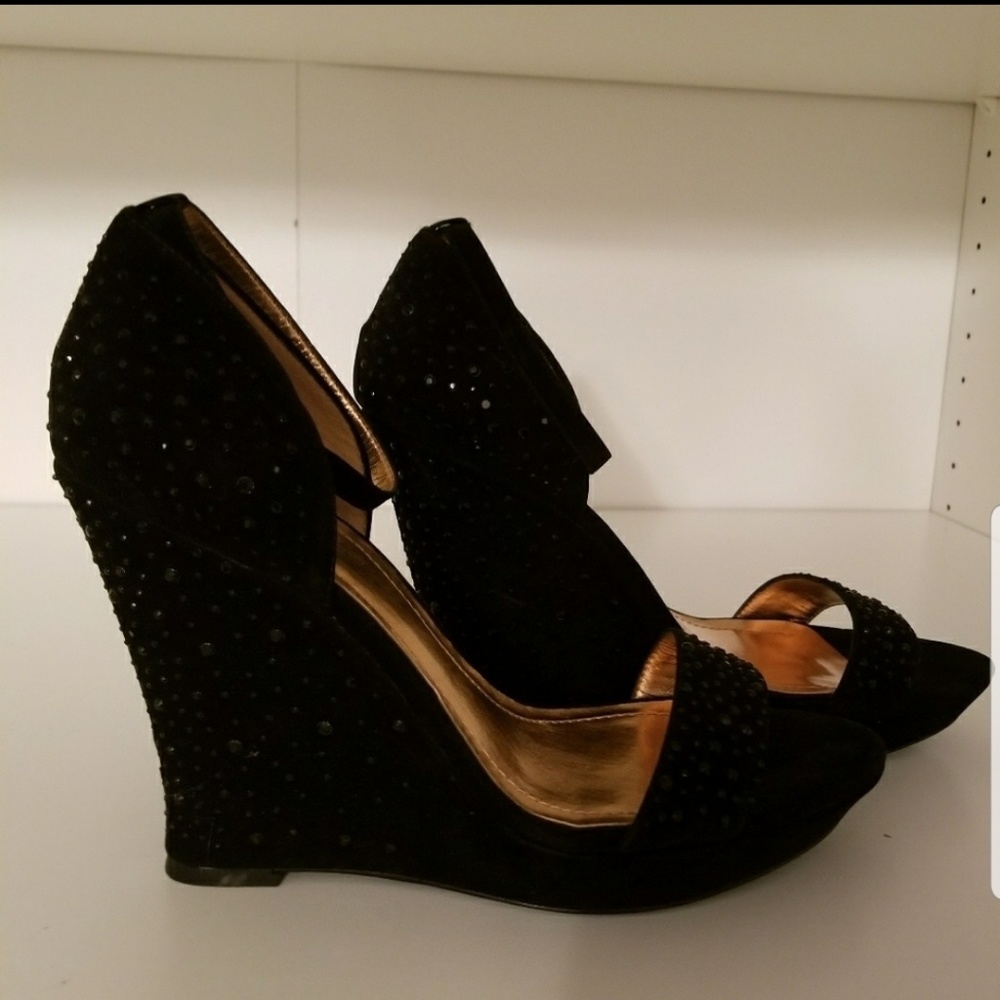 BCBG wedge Sandals